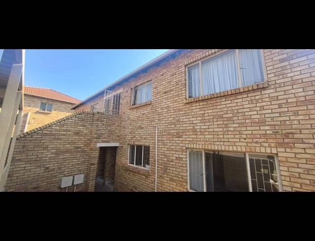 2 BEDROOM APARTMENT FOR SALE IN PRINCESS AH